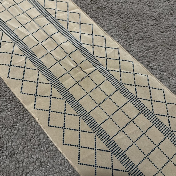 Vintage Vera Neumann Scarf-Long Style-Tan/Navy-Polyester - Picture 10 of 16